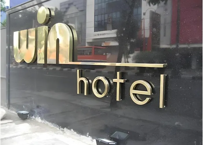Win Hotel Blok M Jakarta